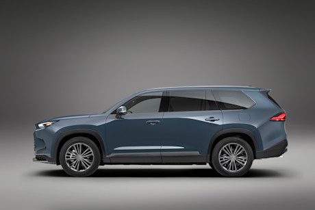 Editorial 2024 toyota grandhighlander stormcloud 005