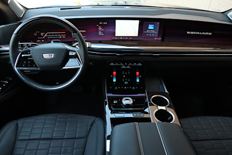2025 Cadillac Escalade Review Body Image