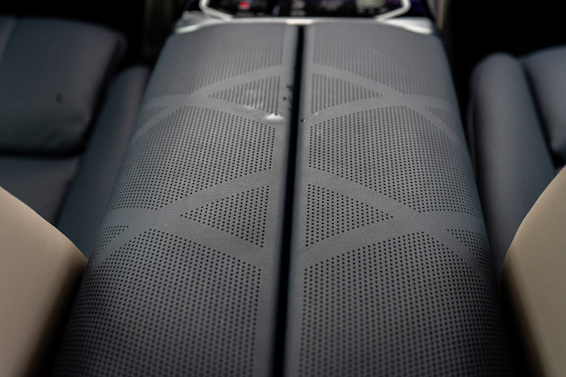 2026 BMW i7 - TD - KD - 260303 - 24.jpg