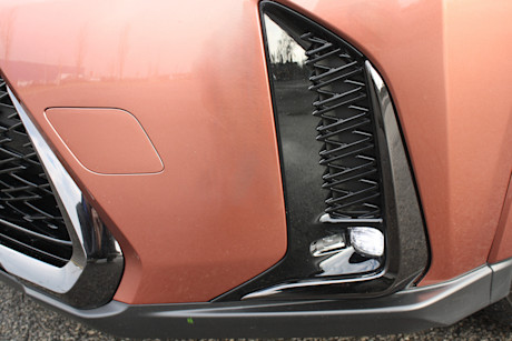 Lexus UX 300h 2025 : essai routier Image