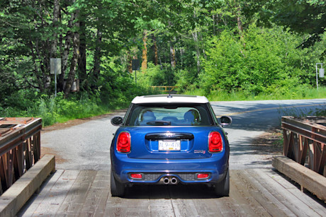 Editorial 2015 mini cooper s 5 door dh 05