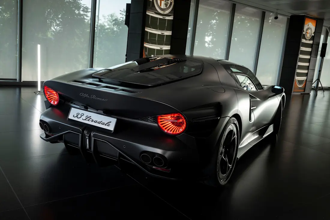 33-stradale-perla-nera (2)