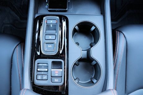 Editorial 2024 honda pilot review interior gear selector