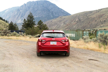 Editorial 2018 mazda3 sport gt 05 jw