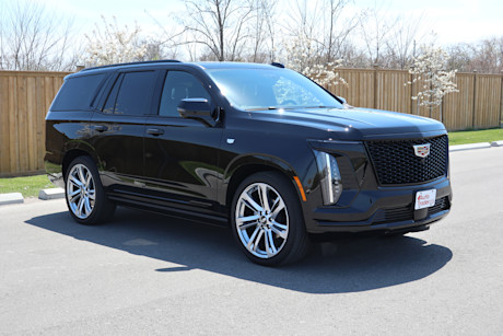 Editorial 2025 cadillac escalade sport platinum td jm 250623 17