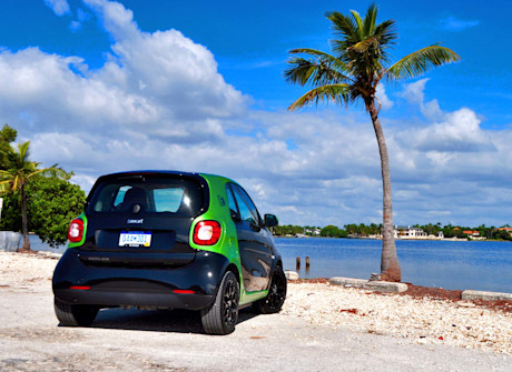 Editorial 2017 smart fortwo electric drive 04 mb