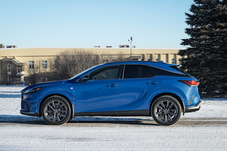 Editorial 2024 lexus rx td jv 6