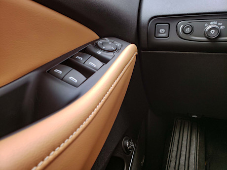 Editorial 2020 buick enclave essence 23 sw