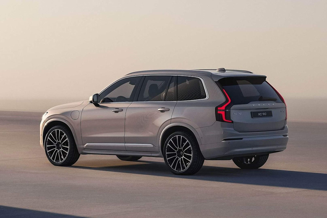 Volvo-XC90-2025 (8).jpg