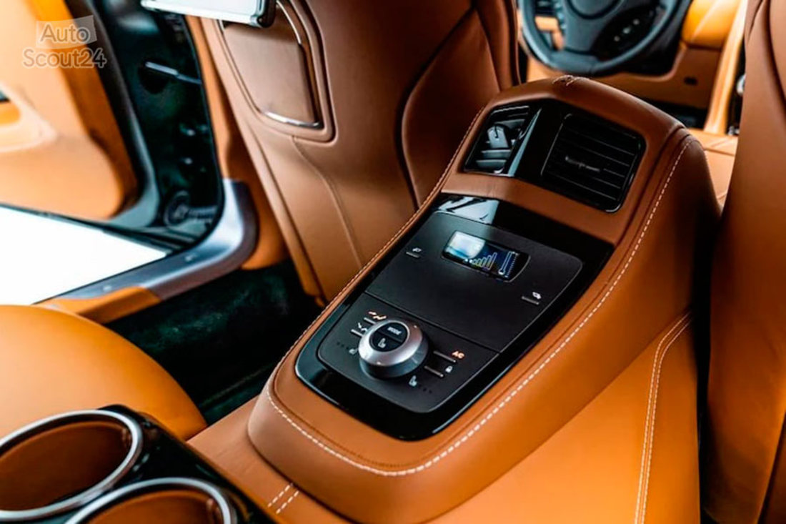 Aston-Martin-Lagonda-Taraf-autoscout24 (10).jpg