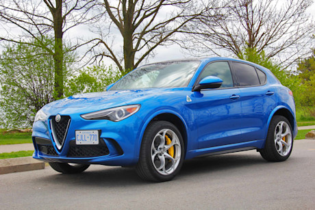 Editorial 2019 alfa romeo stelvio quadrifoglio awd 01 dw