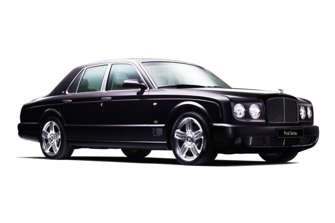 2oHPICnHvPgumt7CjKfujn-e711e58411f63b37c2a99b3b3752cdd3-bentley-arnage-side-1100