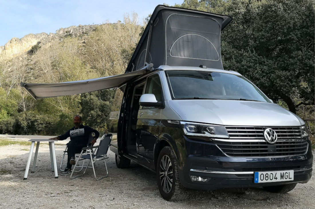 Volkswagen-california-ocean-2023-autoscout24 (7).jpg