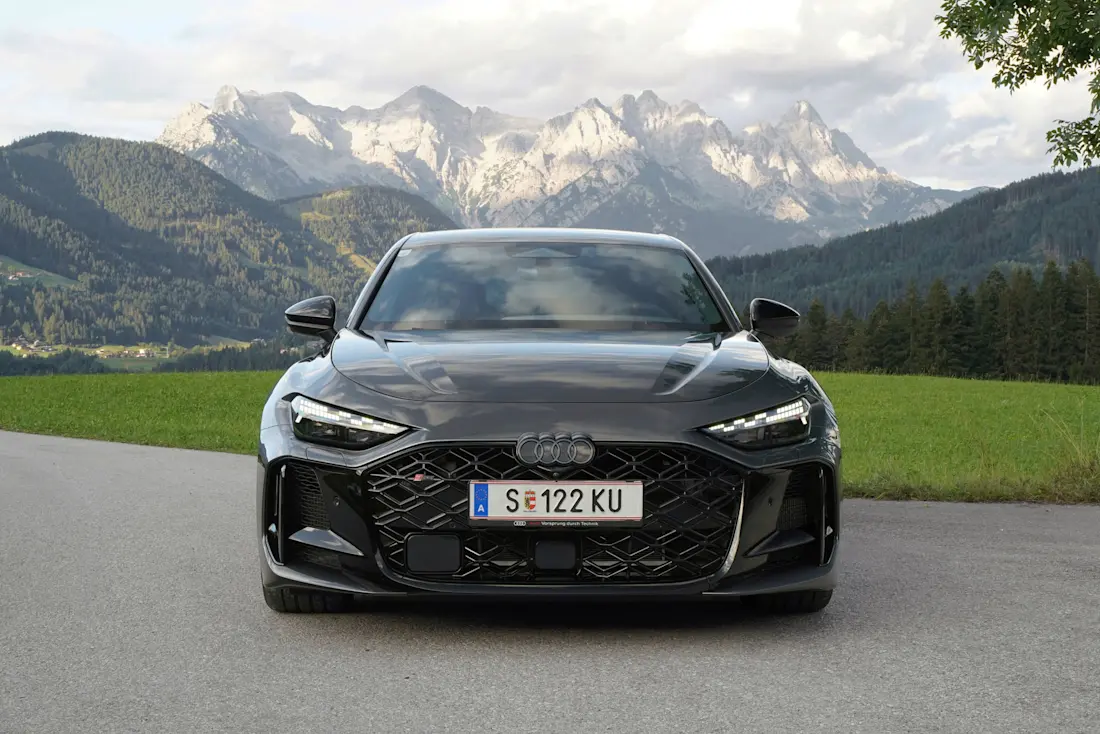 2 audi-rs-5-limousine-2026-front