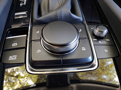Editorial 2019 mazda3 awd 22 sw
