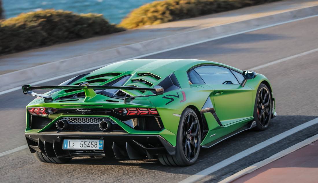 6QZ9WXxJ5xamemgO3unZjW-75dc94da97154ce0053ad14213064206-lamborghini-aventador-svj-back-1100