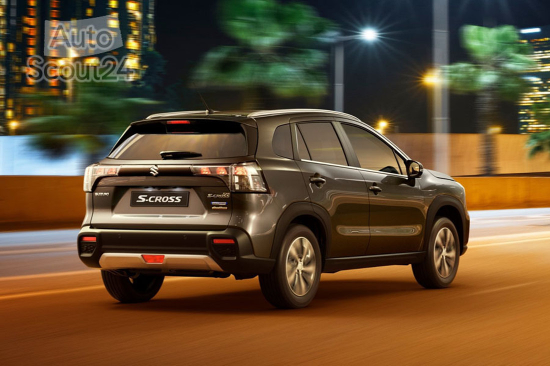 Suzuki-S-Cross-2022-1600-0a.jpg