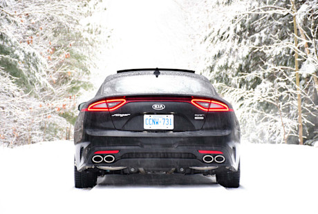 Editorial 2018 kia stinger gt limited 04 jp