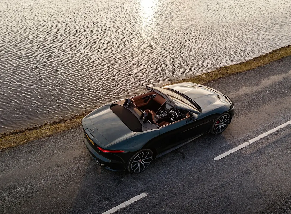 jaguar-f-type-cabrio-back jaguar-f-type-cabrio-back