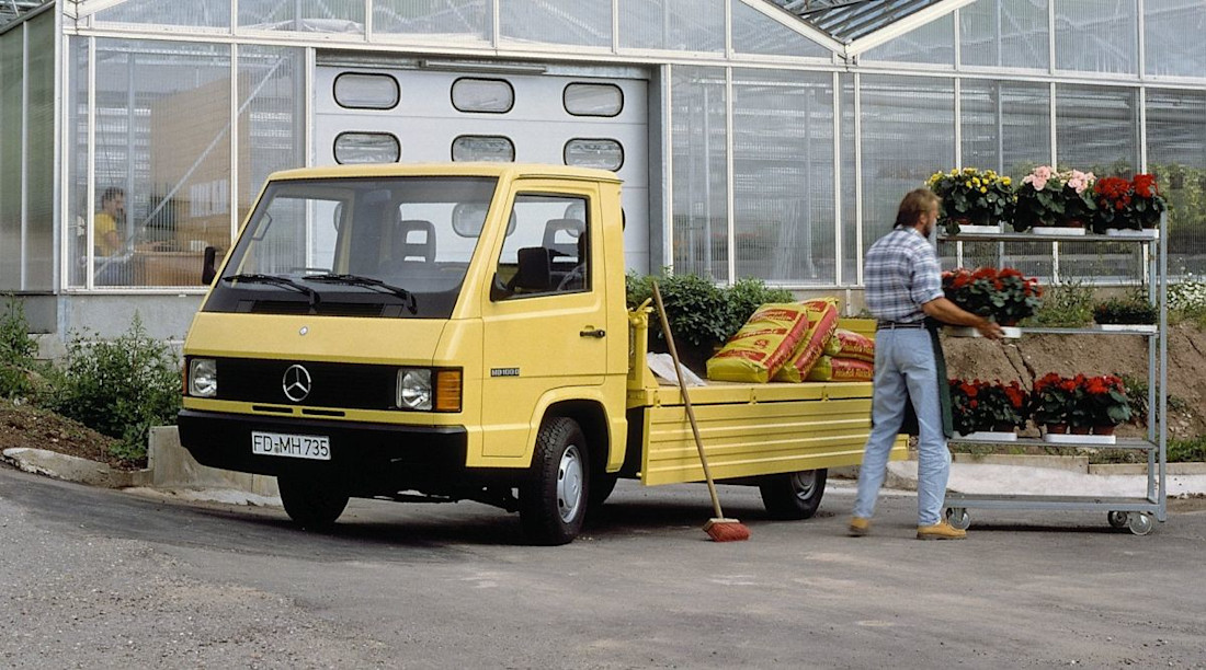 mercedes-benz mb 100 2
