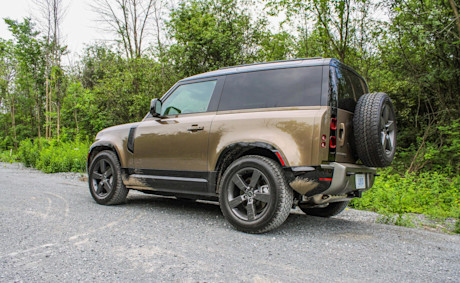 Land Rover Defender 90 P400 X-Dynamic 2021 : essai routier Image