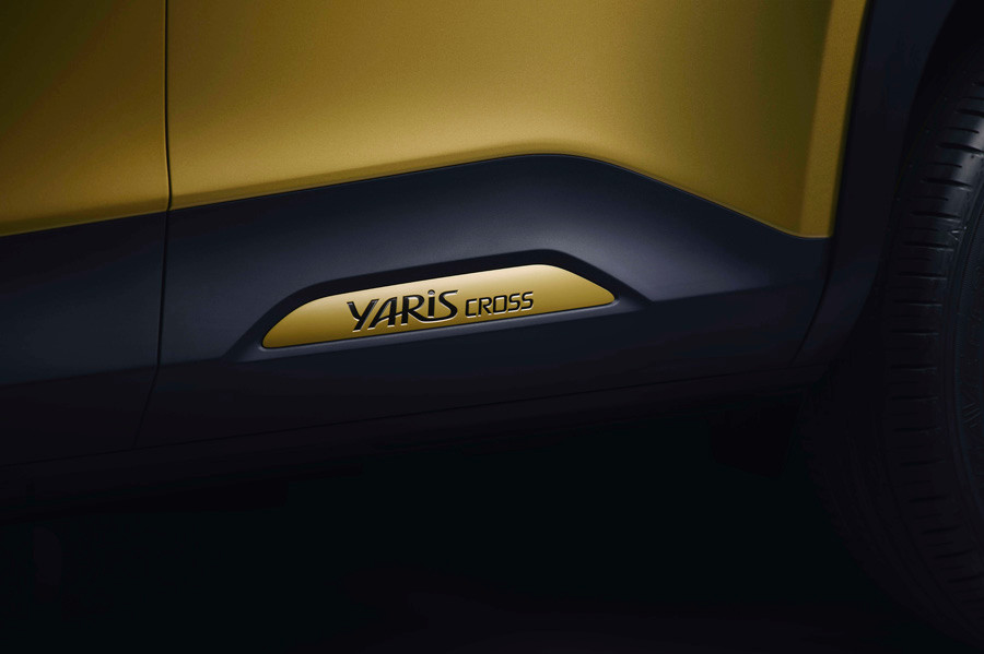 toyota-yaris-cross-hybrid-2020 (14).jpeg