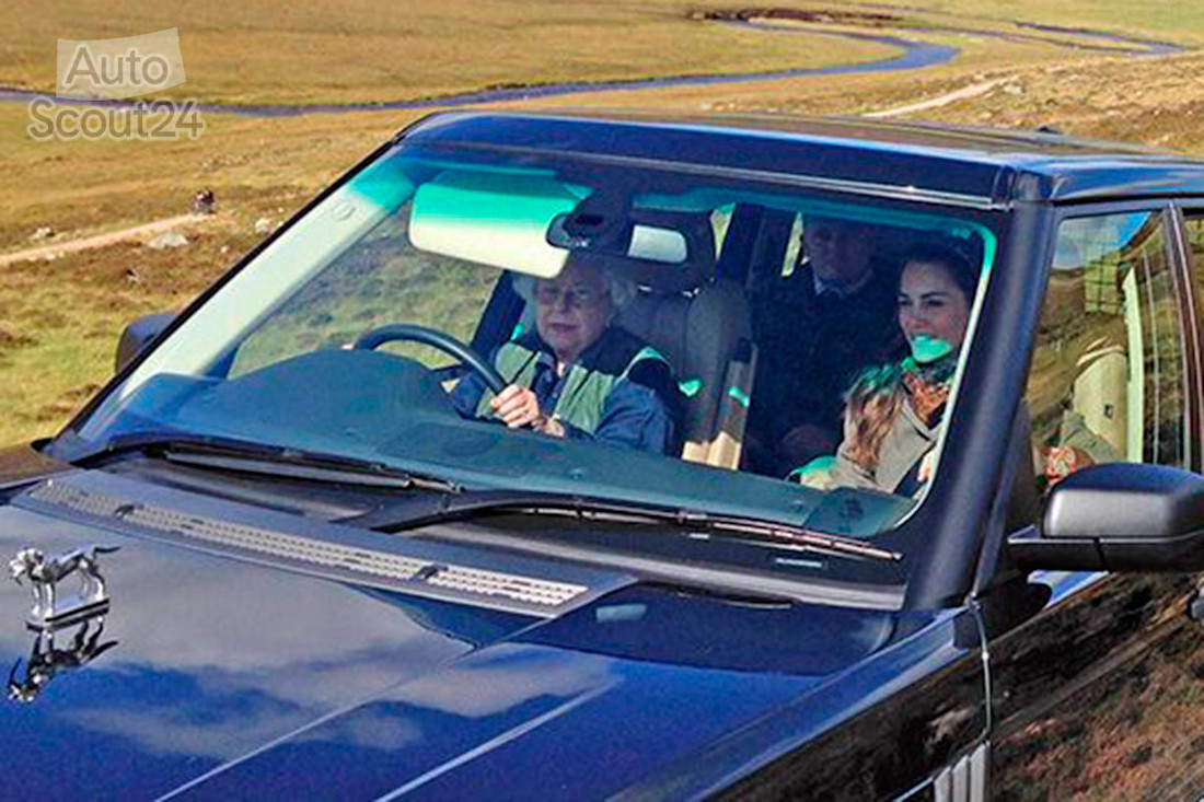 La marca favorita de coches de Isabel II (15).jpg