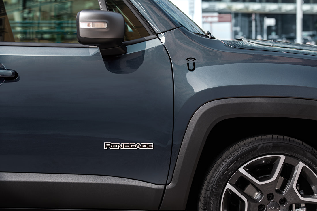 191003_Jeep_Renegade-MY2020_02.jpg