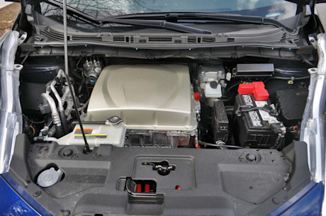 Editorial 2017 nissan leaf 16 mb