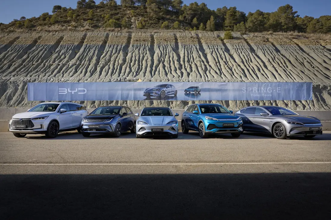 tesla-vs-byd-evs-2024-2