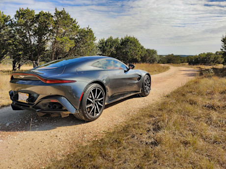 Editorial 2020 aston martin vantage 11 bh