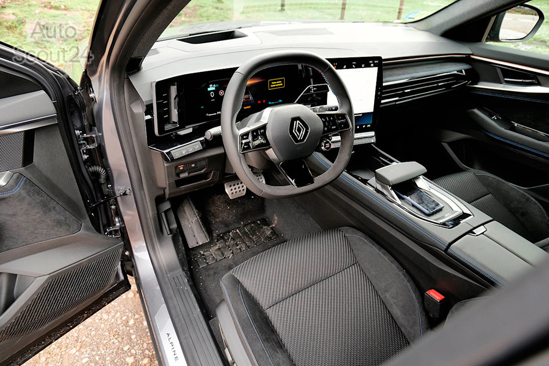 Video prueba Renault Austral HEV 2023 interior Ruben Fidalgo AS24 (1).jpg