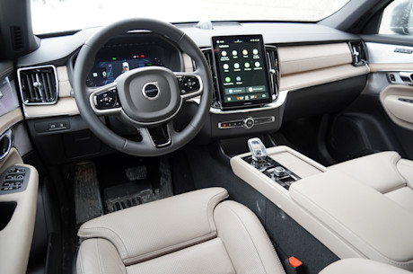 Volvo XC90 T8 2026 : essai routier Body Image