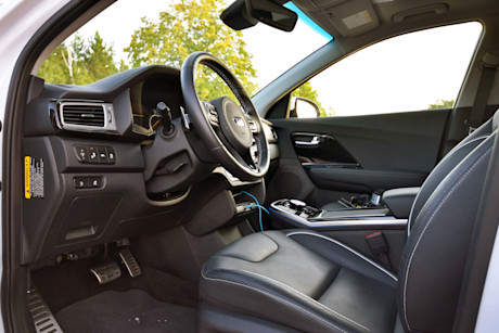 Editorial 2019 kia niro ev sx touring 19 jp