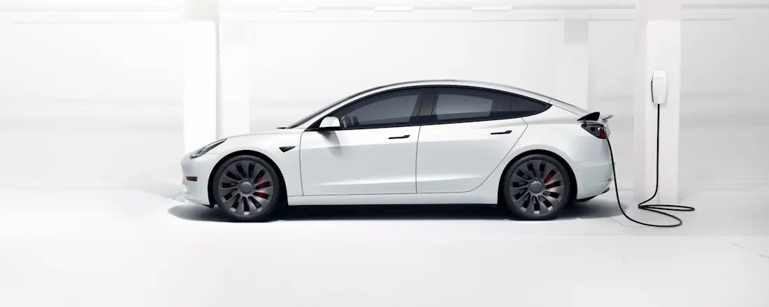 Tesla Model 3 con incentivi scende il prezzo grazie all-ecobonus 2023 01 Tesla Model 3 con incentivi scende il prezzo grazie all-ecobonus 2023 01