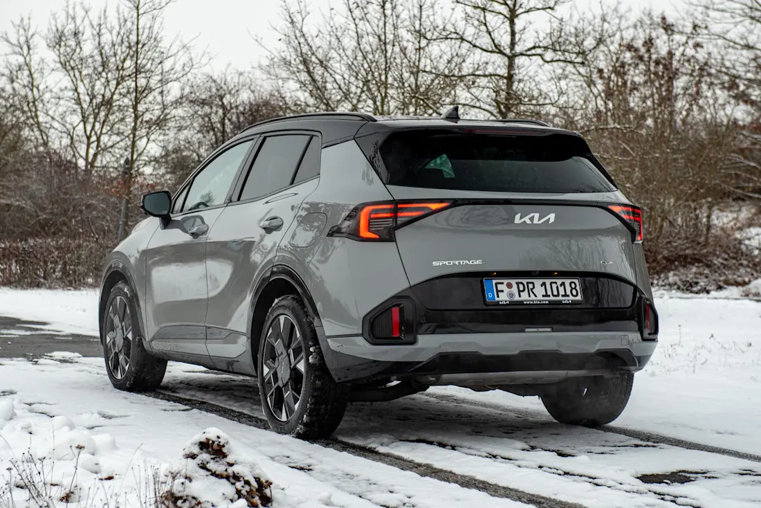 kia-sportage-hev-2026-seite-heck