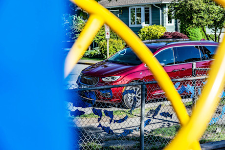 Editorial 2021 chrysler pacifica hybrid pinnacle 10 bm
