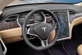 Interiorul Tesla Model X P85+