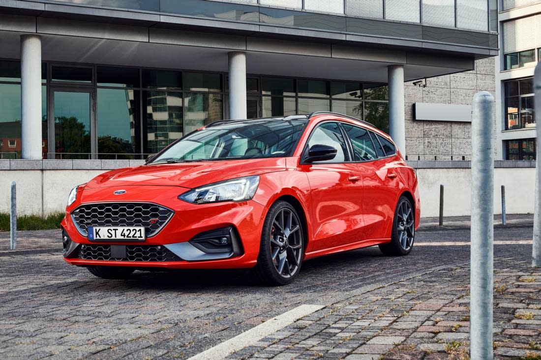 3Tgo3FekIX4ECUMMNFb0wX-74842cdd40e7ad34a8c345517bf80913-ford-focus-turnier-front-1100