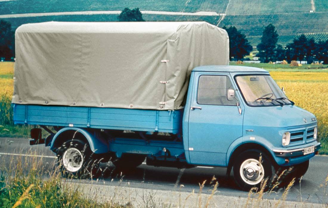 7fmCHOWBiX6dkX5xmii4ql-6d846185b2ca2db1d8fc34875d708a2b-opel-bedford-blitz-side-1100