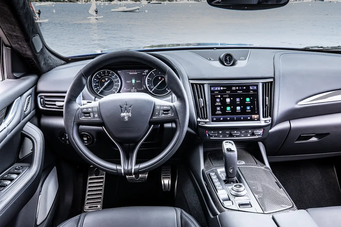 maserati levante gt hybrid sport package 108