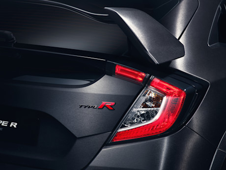 Editorial 07 civic type r prototype badge detail