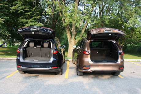 Match comparatif des VUS intermédiaires hybrides rechargeables, Édition 2024: Mazda CX-90 PHEV 2024 vs Mazda CX-70 PHEV 2025 Image