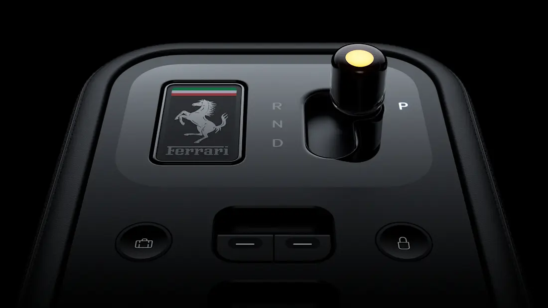 FERRARI-LUCE_SHIFTER_HERO_sRGB_6K_72DPI_16X9.jpg