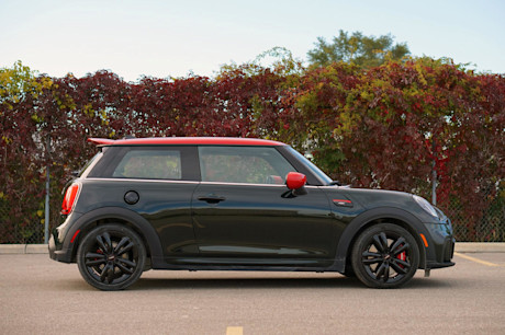 Editorial 2023 mini cooper 3 door jcw 05 jl