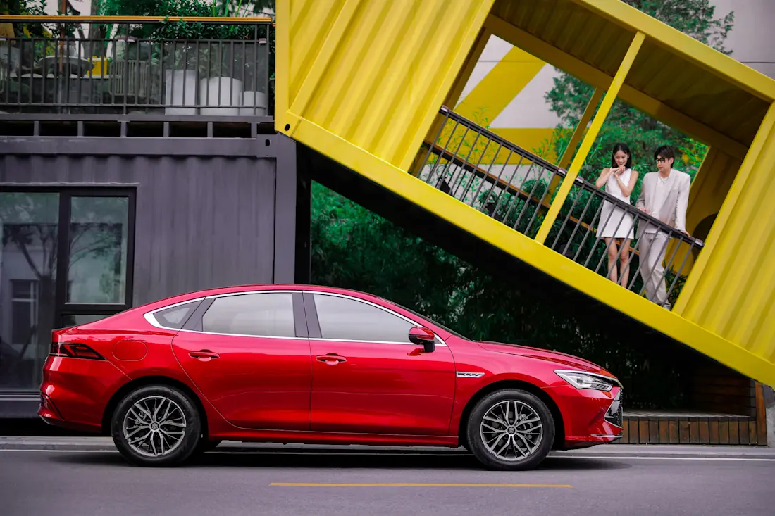 tweedehands-autos-met-1-km-op-de-klok-droom-van-consument-nachtmerrie-voor-autobranche-2025-06