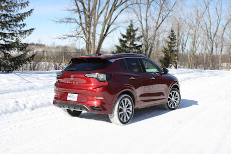 Buick Encore GX Avenir 2025 : essai hivernal Body Image