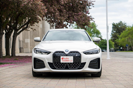 Editorial 2022 bmw i4 edrive40 01 jl