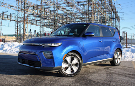 Editorial 2021 kia soul ev limited 02 db fr