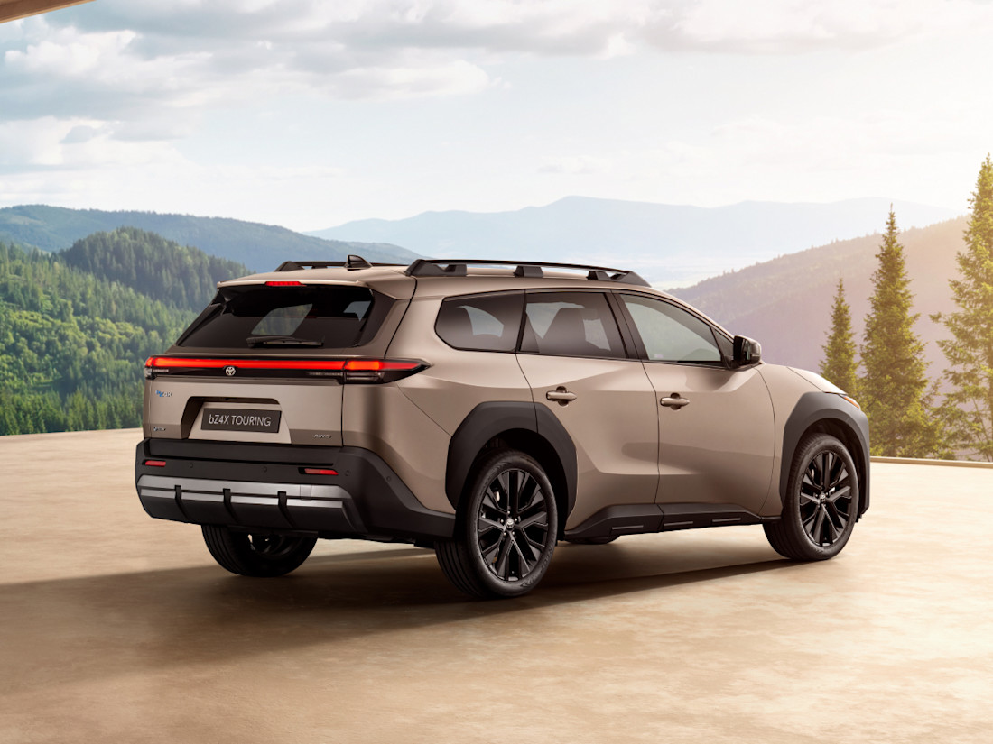 Toyota bZ4X Touring 2